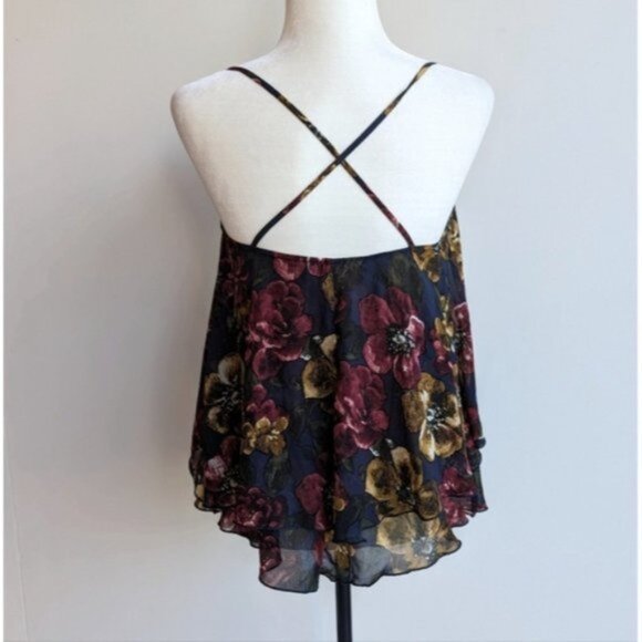 Abercrombie & Fitch floral criss cross back layered tank top - Picture 2 of 4